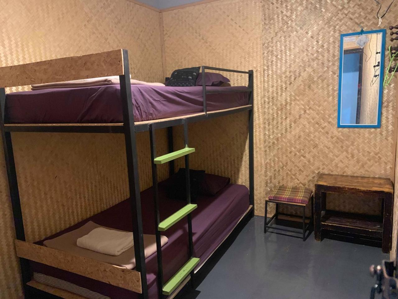 J Giant Hostel Chiang Mai Exterior photo